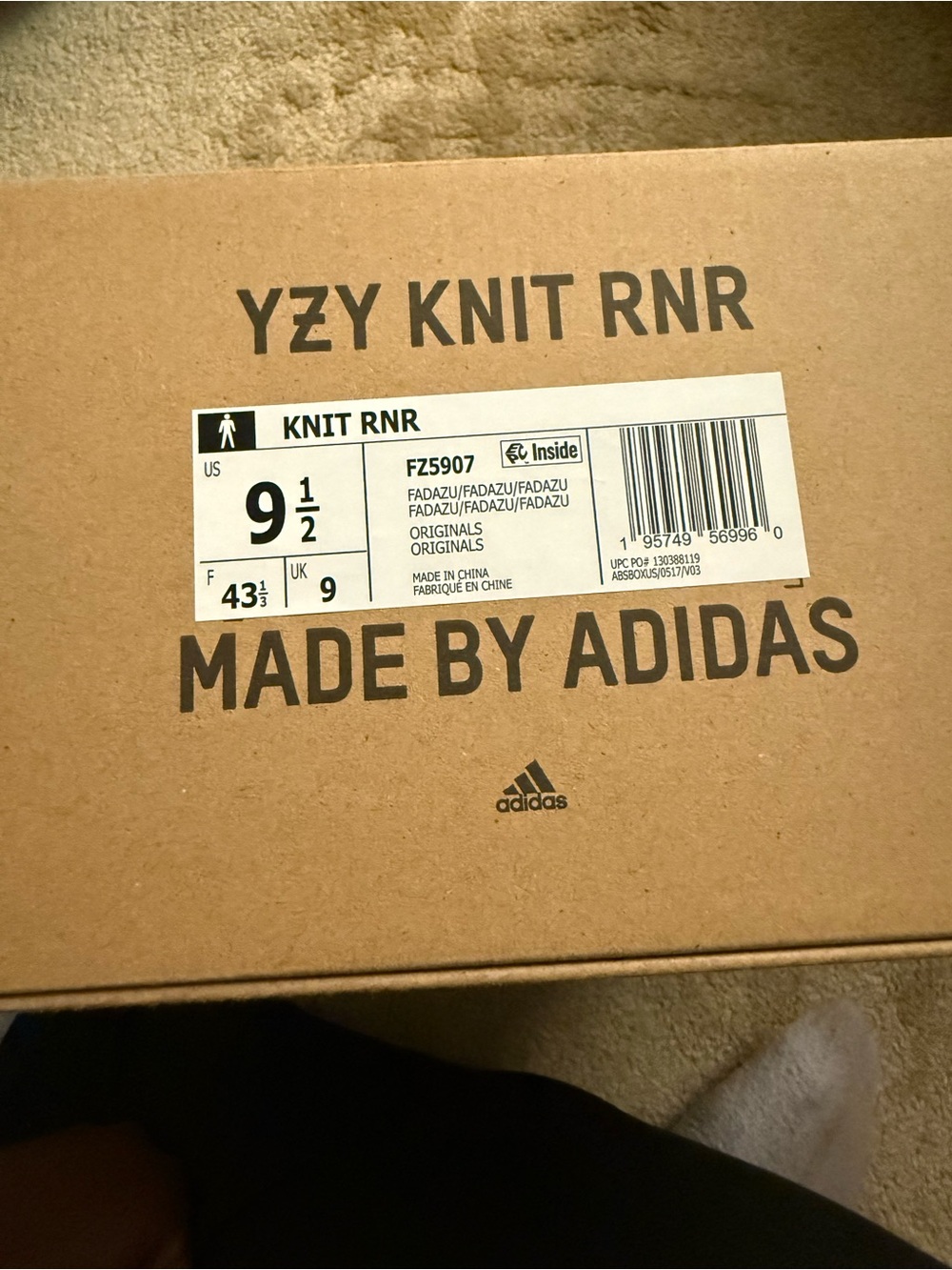 Yeezy Knit RNR - Picture 4 of 4